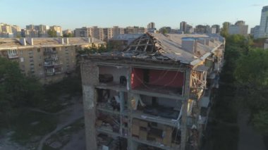 Destruction after the rocket attacks on Kyiv by the Russian army