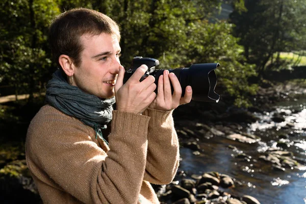 Photographer Taking Photo Outdoors River — Stock Photo, Image