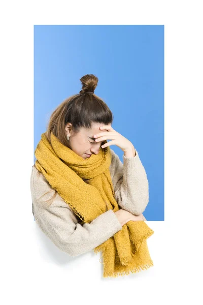 冬服を着た頭痛のある女性 — ストック写真