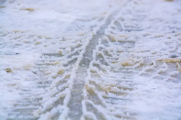 Viaggiare Auto Inverno Impronta Dei Pneumatici Sulla Strada — Foto Stock