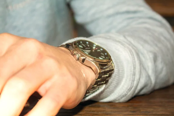 Male Hand Clock Watch Hand Men Accessory — Stock Photo, Image