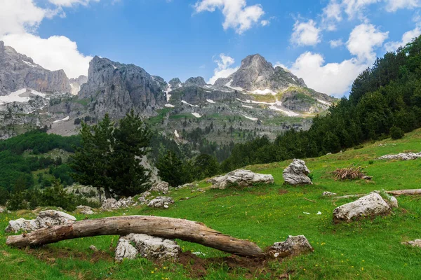 アルバニア北部の山々 山の渓谷の景観 — ストック写真