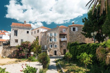 eski model tabloda Merkezi Budva - Karadağ ile kare.