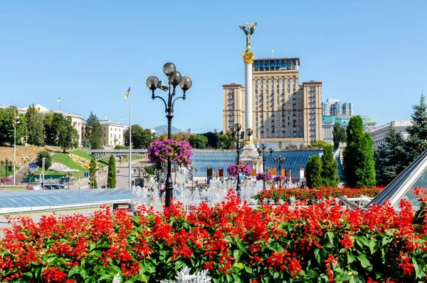 Vista Calle Khreshchatyk Plaza Independencia Kiev Desde Vista Pájaro Monumento —  Fotos de Stock