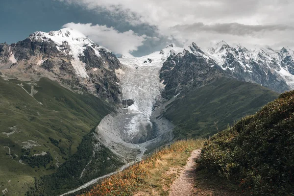 Amazing View Shkhara Glacier Greater Caucasus Mountain Range Georgia Svaneti — Foto de Stock