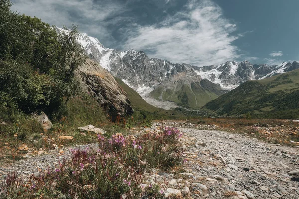 Amazing View Shkhara Glacier Greater Caucasus Mountain Range Georgia Svaneti — Foto de Stock