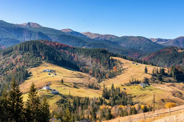 Autumn Panorama Mountain Village Autumn Carpathians Yellow Mountains Carpathians Ukraine — Stock Photo, Image