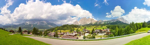 Belluno Italy August 2018 Resort Town Highlands Dolomites Italy Cortina — Stock Photo, Image