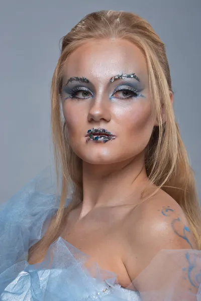 Chica Pelirroja Blanco Con Maquillaje Arte 2021 — Foto de Stock