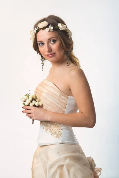 Noiva Menina Doce Vestido Noiva Com Penteado 2021 Fotos De Bancos De Imagens Sem Royalties