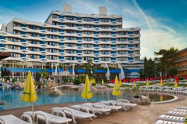Nessebar Bulharsko Června 2016 Resort Hotel Relaxačním Prostorem Bazénem Dvoře — Stock fotografie