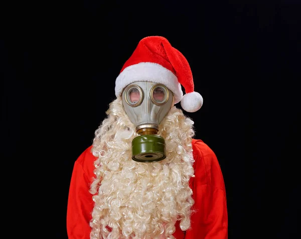 Porträt Des Weihnachtsmannes Schutzmaske Gasmaske Auf Schwarzem Hintergrund 2021 — Stockfoto