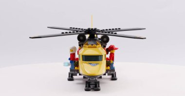 GOMEL, BELARUS - 13 ARALIK 2021 Lego Kurtarma Helikopteri