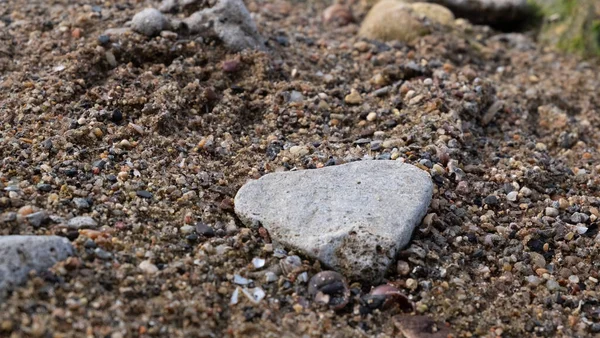 Каменное Сердце Песке — стоковое фото