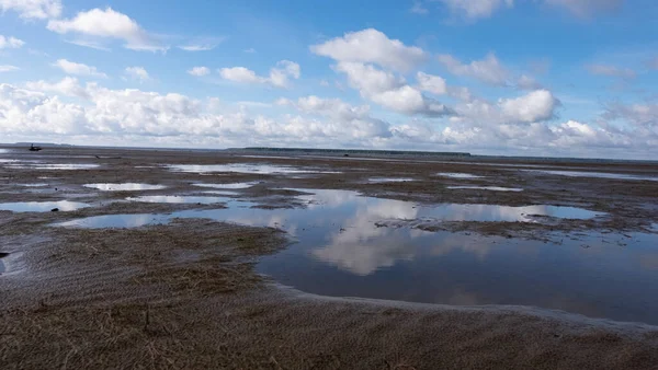 Reflejo Del Cielo Charcos Sobre Arena — Foto de Stock