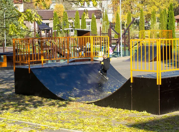 Boy Scooter Ramp Sunny Autumn Day — Stock Photo, Image