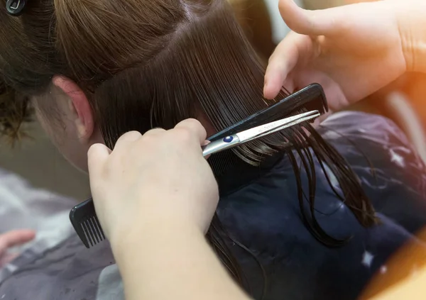 Hairdresser Trimming Hair Scissors Haircut Closeup Getting Rid Those Split — Stock Photo, Image