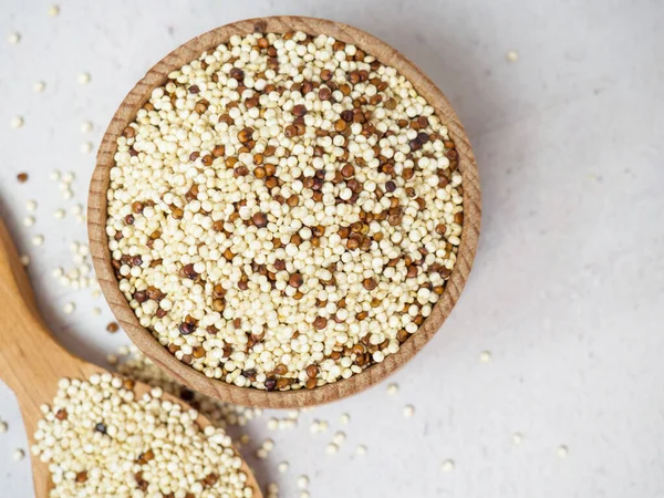 Raw Mixed Quinoa Bowl Scoop Light Concrete Background Healthy Diet — Stock Photo, Image