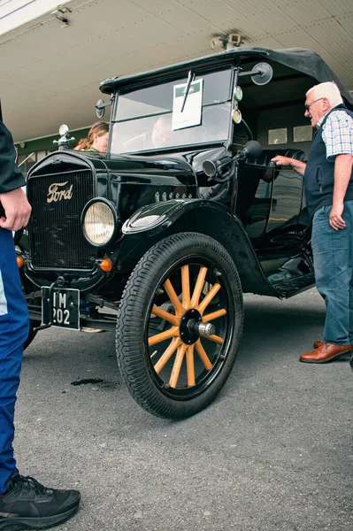 Régi Timer Vintage Antik Autó Ford Kerekekkel Klasszikus Fesztivál 2022 — Stock Fotó