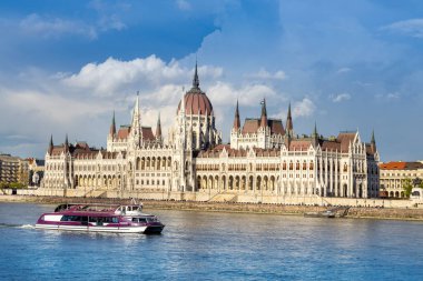 Hungarian parliament, embankment of Danube river, Budapest, Hungary, Europe