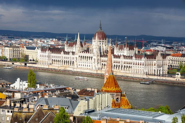 Macar parlamentosu, Tuna nehrinin seti, Budapeşte, Macaristan, Avrupa