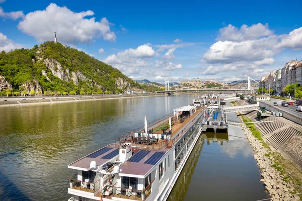 Monte Gellert Con Cittadella Danubio Budapest Ungheria — Foto Stock