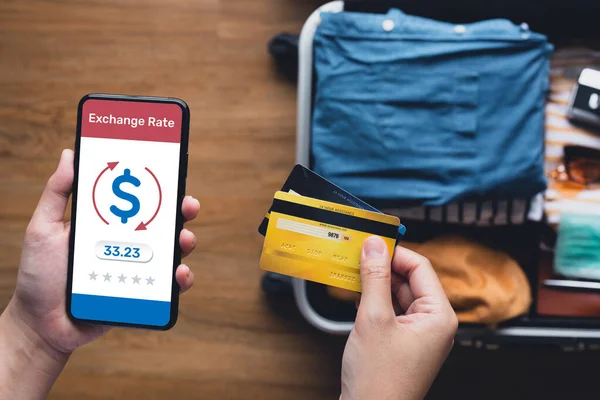 Exchange Rate Using Credit Card Taveler Tourist Connectivity Banking Concepts — Fotografia de Stock
