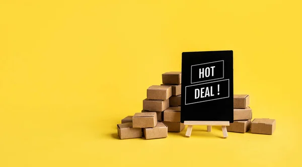 Online Shopping Hot Deal Text Product Box Yellow Background Business — Foto Stock