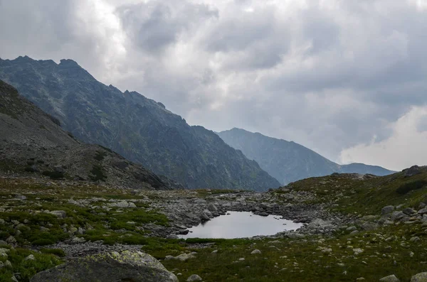 Vista Vale Mengusovska Nas Montanhas Perto Lagoa Pleso Hincovo Alto — Fotografia de Stock