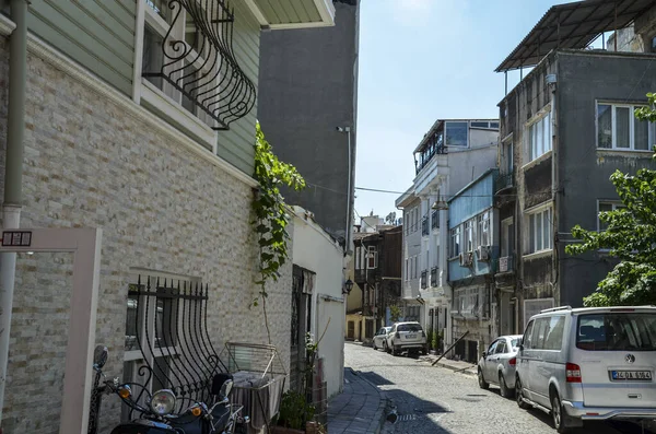 Istanbul Turquie Août 2015 Petite Rue Étroite Confortable Avec Des — Photo