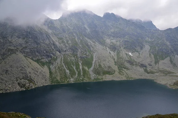 Jezioro Górskie Velke Hincovo Pleso Pod Szczytem Mengusovsky Stit Dolinie — Zdjęcie stockowe