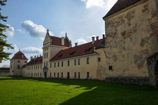 Αρχαίο Κάστρο Στο Ιστορικό Κέντρο Της Zhovkva Lviv Περιοχή Δυτική — Φωτογραφία Αρχείου