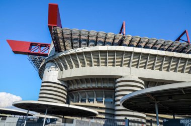 MILAN, ITALY - 25 Haziran 2017: San Siro yaygın olarak Stadio Giuseppe Meazza olarak bilinen futbol stadyumudur. 