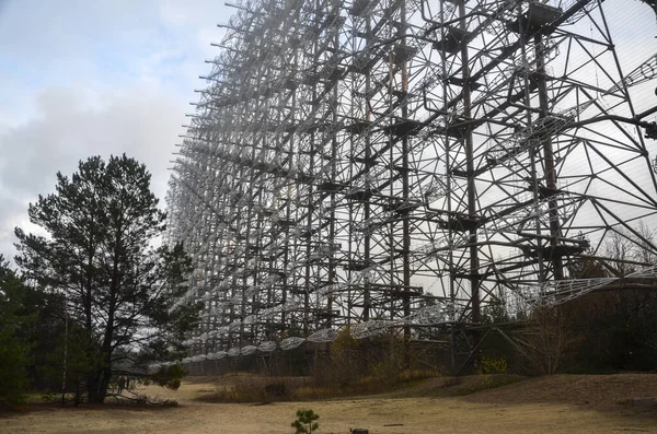 Çernobil Sınırlama Bölgesinde Pripyat Yakınlarında Eski Askeri Dev Duga Radar — Stok fotoğraf