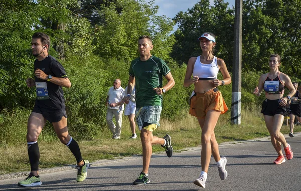 Kyiv Ukraine Липня 2021 Група Бігунів Біжить Надвір Спортивні Люди — стокове фото