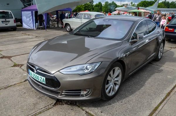 Kyiv Ukraine Maio 2021 Cinza Tesla Modelo Premium Elétrico Carro — Fotografia de Stock