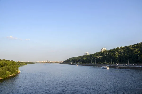 Mooie Zomer Uitzicht Rivier Dnipro Rechts Links Oevers Van Kiev — Stockfoto