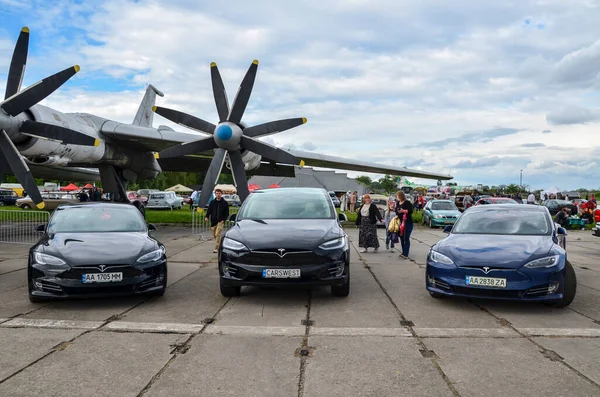 Kyiv Ukraine Maio 2021 Luxo Carros Elétricos Zero Emissões Tesla — Fotografia de Stock