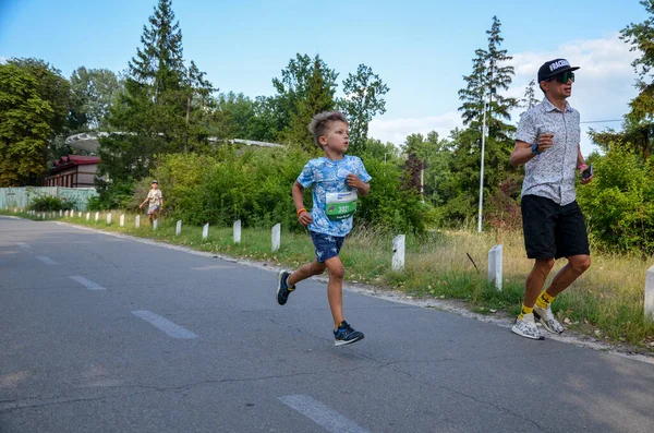 Kiew Ukraine Juli 2021 Junge Läuft Bei Kinderrennen Kiew Auf — Stockfoto