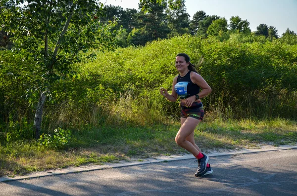 Kyiv Ukraine July 2021 Active Girl Athlete Running City Park — Stock Photo, Image