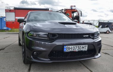 KYIV, UKRAINE MAY 29, 2021 Dodge Charger, Dodge tarafından üretilen bir kült otomobil.