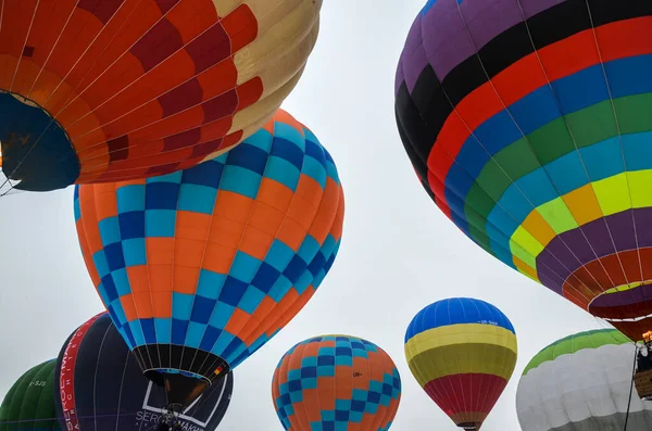 Färgglada Varmluftsballonger Flygning Festivalen För Flygteknik Kiev Ukraina — Stockfoto