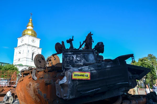 Burned Exploded Tank 72B Destroyed Result Artillery Strike Russian Invaders — Stockfoto
