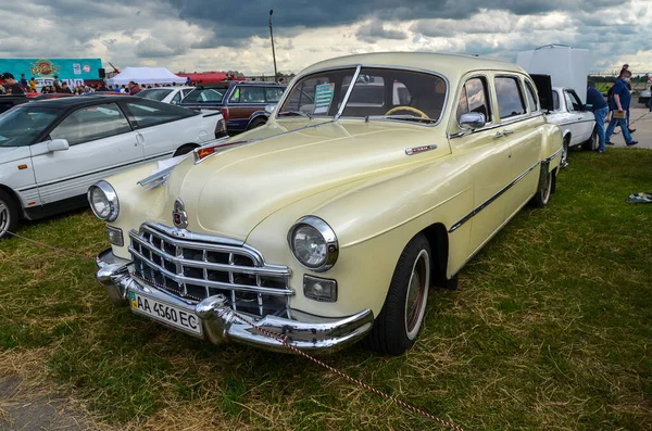 Soviet Representative Sedan First Generation Gaz Zim Presented Exhibition Retro — Fotografia de Stock