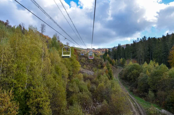 Mountain Landscape Chairlift Autumn Forest Background Carpathian Mountains Ukraine — Stockfoto