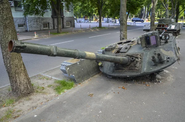 BMD-4M savaş aracının (Rus Federasyonu) tareti topçu ateşi sonucu tahrip edildi ve parçalandı