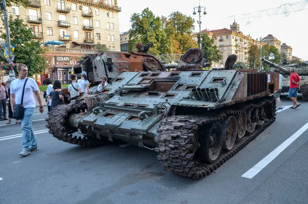 Trophy Russian Military Equipment Exhibited Khreschatyk Street Central Kyiv War — Stok fotoğraf