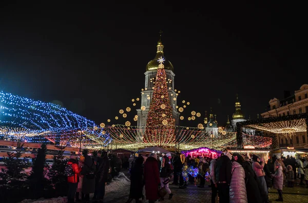 Główna Choinka Noworoczna Jarmark Bożonarodzeniowy Placu Zofii Kijowie Ukraina — Zdjęcie stockowe