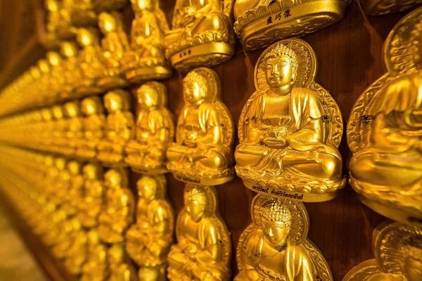 Bangkok Tailandia Diciembre 2021 Muchas Estatuas Buda Dorada Organizan Por — Foto de Stock