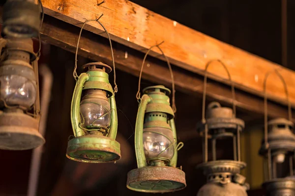 Starożytna Lampa Używa Prymitywne Tajlandii Lampy Chodzić Nocy — Zdjęcie stockowe